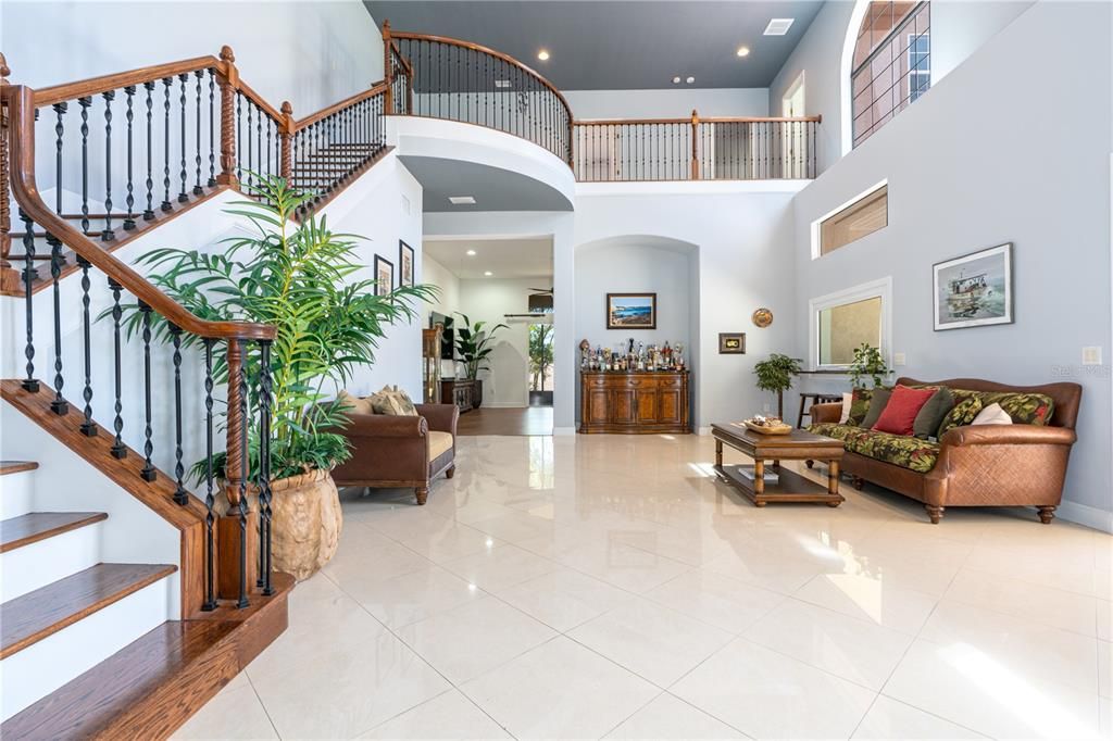 For Sale: $899,000 (5 beds, 4 baths, 3888 Square Feet)