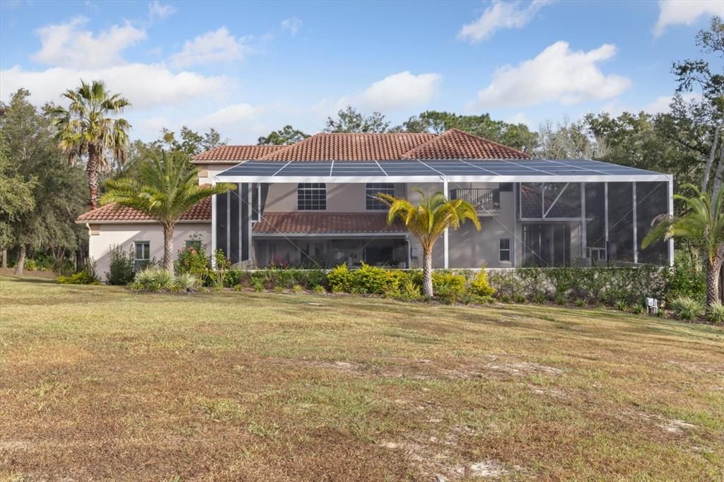 For Sale: $899,000 (5 beds, 4 baths, 3888 Square Feet)