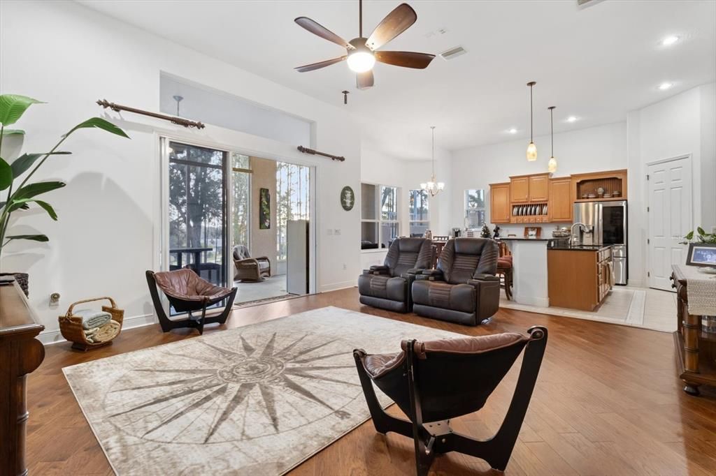 For Sale: $899,000 (5 beds, 4 baths, 3888 Square Feet)