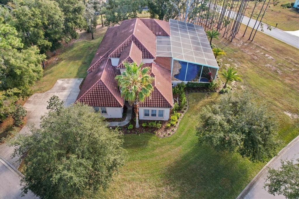 For Sale: $899,000 (5 beds, 4 baths, 3888 Square Feet)
