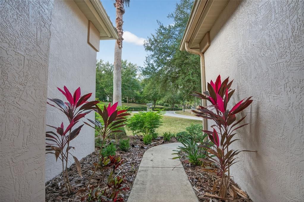 For Sale: $899,000 (5 beds, 4 baths, 3888 Square Feet)