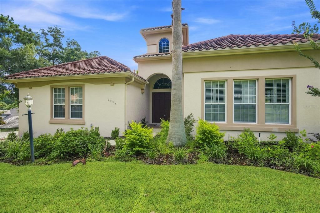 For Sale: $899,000 (5 beds, 4 baths, 3888 Square Feet)