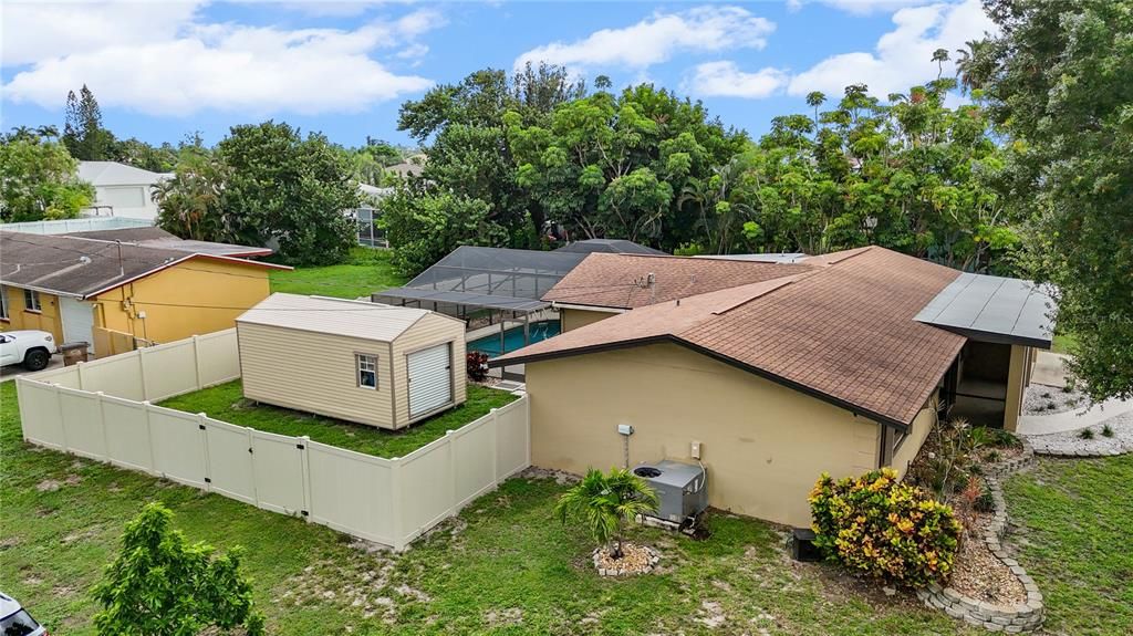 For Sale: $365,000 (3 beds, 3 baths, 1438 Square Feet)