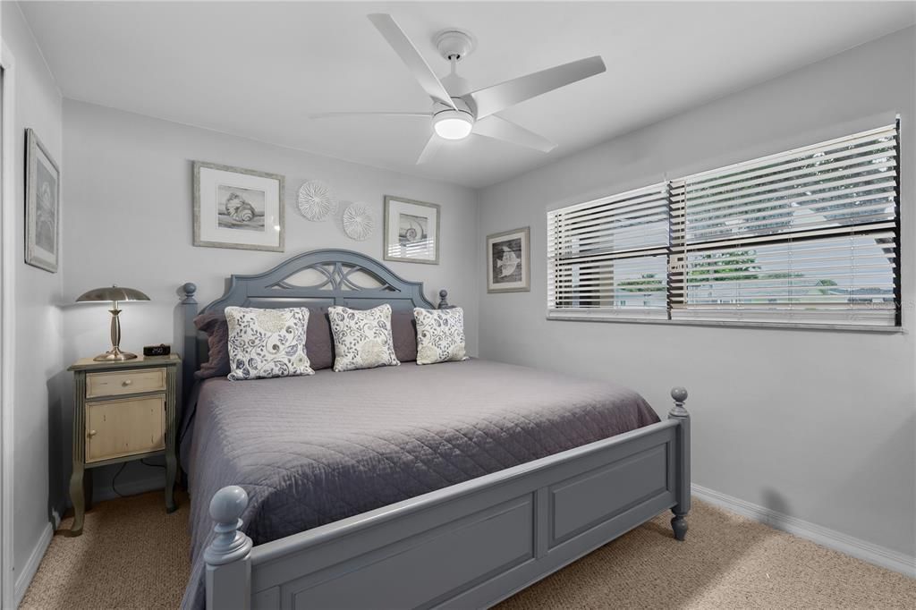 For Sale: $365,000 (3 beds, 3 baths, 1438 Square Feet)