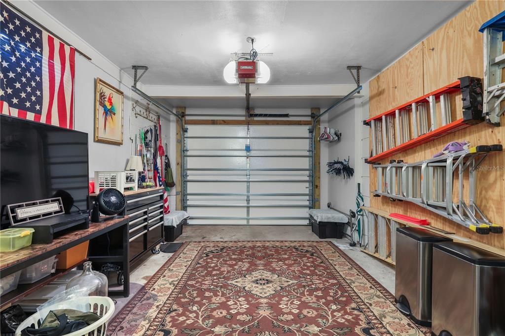 For Sale: $365,000 (3 beds, 3 baths, 1438 Square Feet)