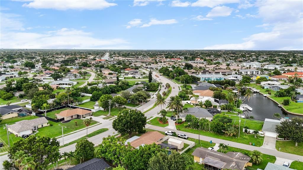 For Sale: $365,000 (3 beds, 3 baths, 1438 Square Feet)