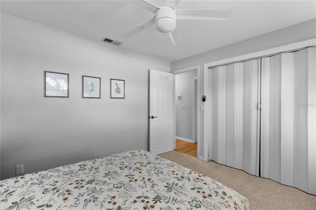 For Sale: $365,000 (3 beds, 3 baths, 1438 Square Feet)