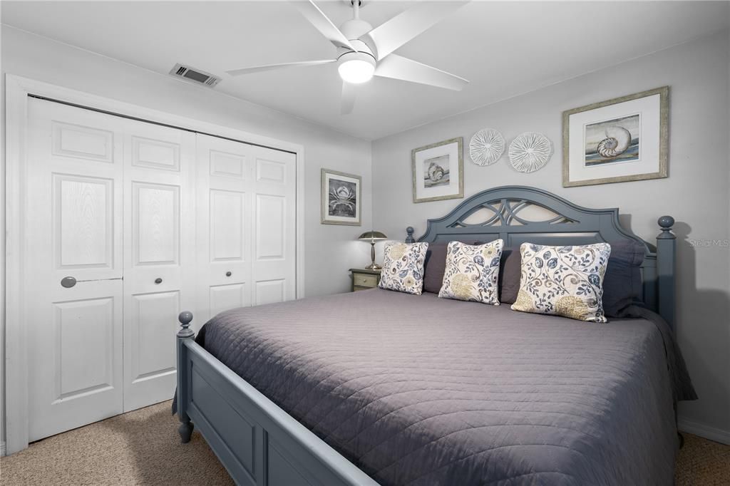 For Sale: $365,000 (3 beds, 3 baths, 1438 Square Feet)