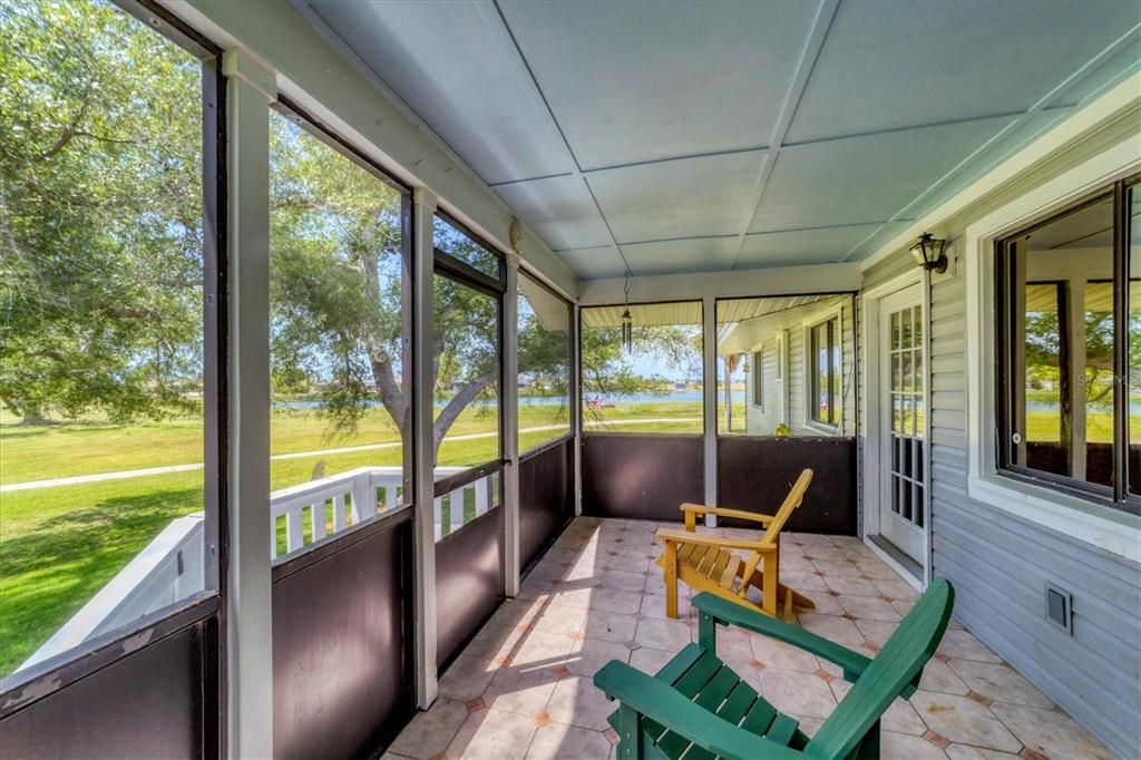 For Sale: $335,000 (3 beds, 2 baths, 2214 Square Feet)