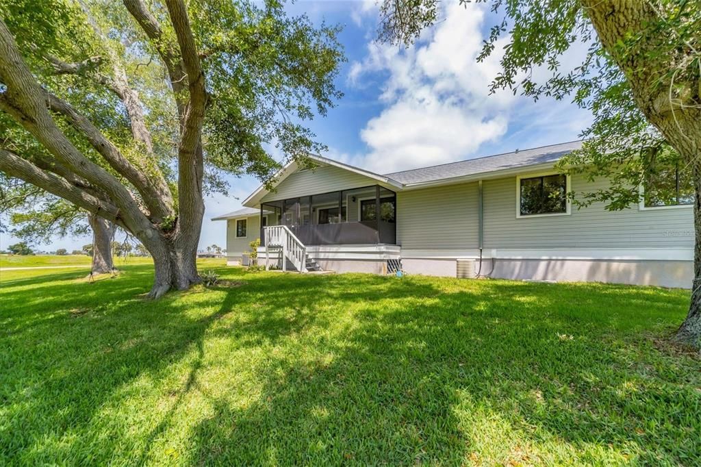 For Sale: $335,000 (3 beds, 2 baths, 2214 Square Feet)