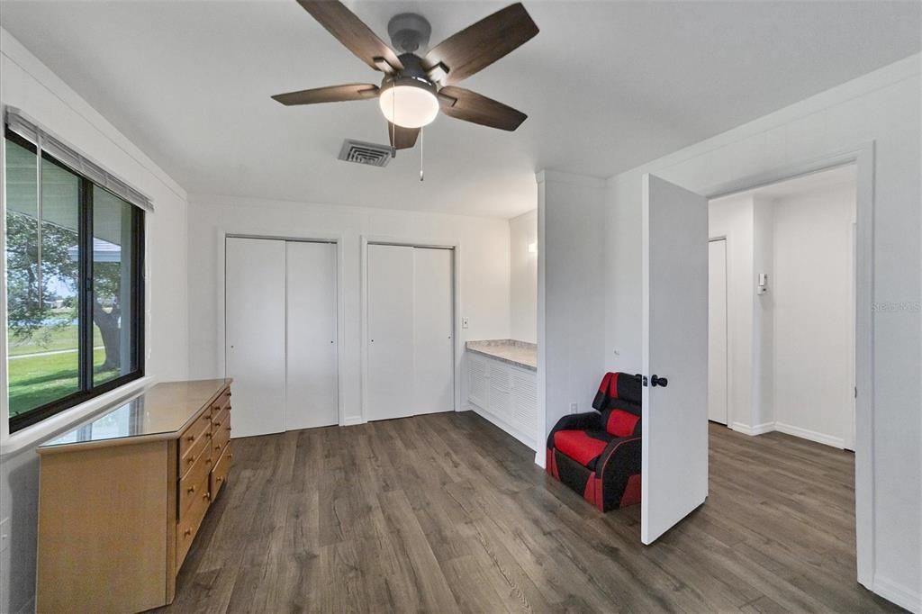 For Sale: $335,000 (3 beds, 2 baths, 2214 Square Feet)