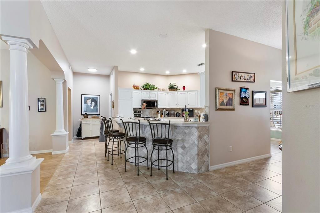 For Sale: $739,000 (3 beds, 2 baths, 1887 Square Feet)