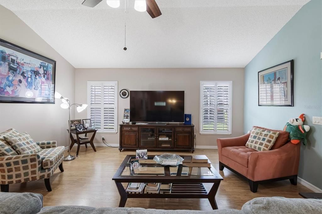 For Sale: $739,000 (3 beds, 2 baths, 1887 Square Feet)