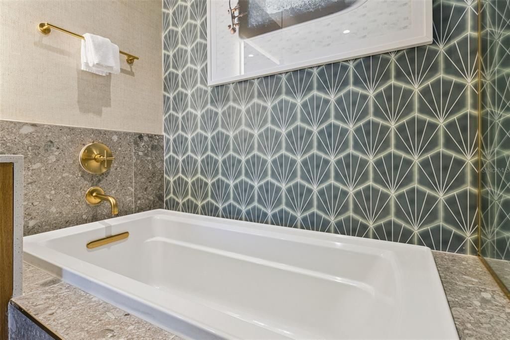 En Venta: $289,000 (1 camas, 1 baños, 734 Pies cuadrados)