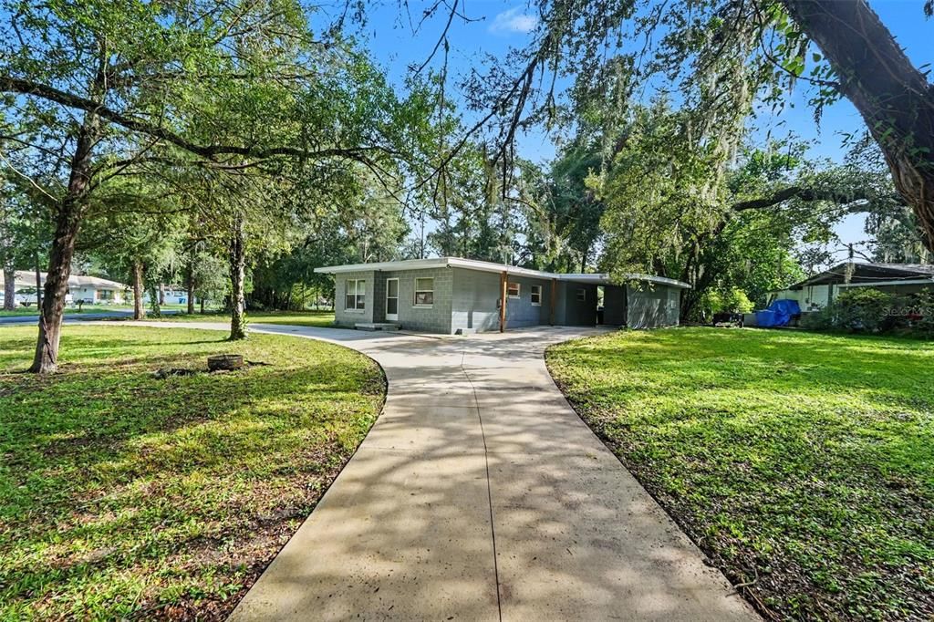 For Sale: $170,000 (2 beds, 1 baths, 755 Square Feet)