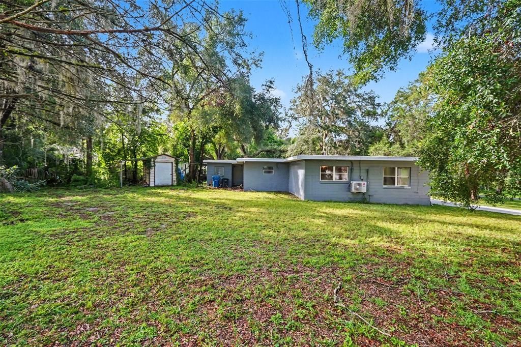 For Sale: $170,000 (2 beds, 1 baths, 755 Square Feet)