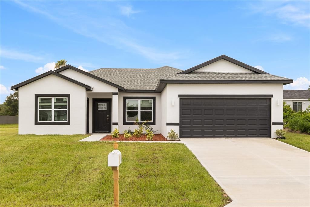 For Sale: $359,900 (4 beds, 3 baths, 1947 Square Feet)