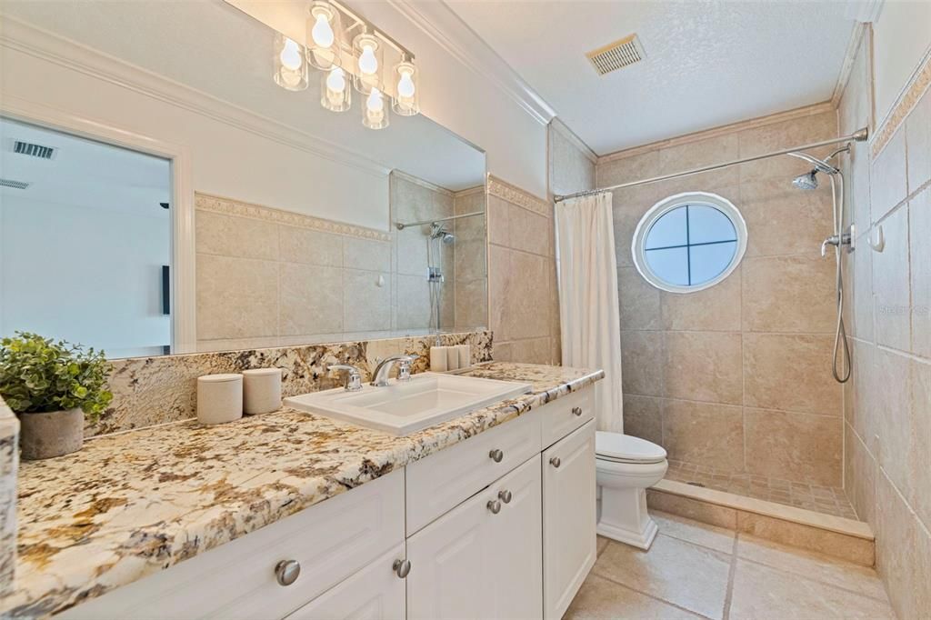 For Sale: $475,000 (3 beds, 2 baths, 1990 Square Feet)