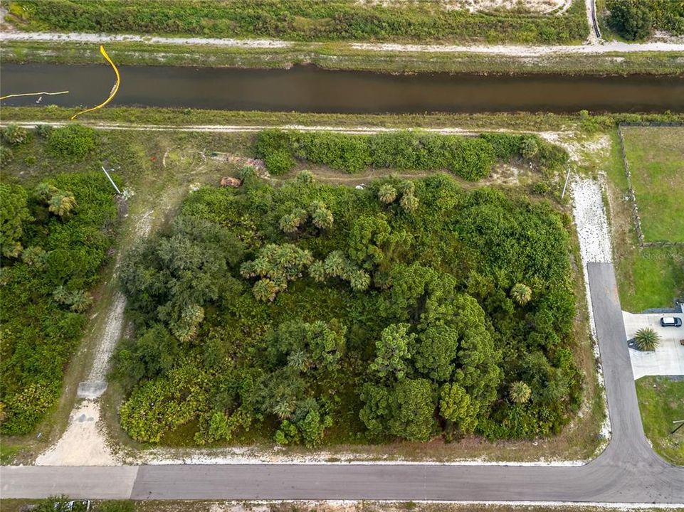 合同活跃: $15,000 (0.27 acres)