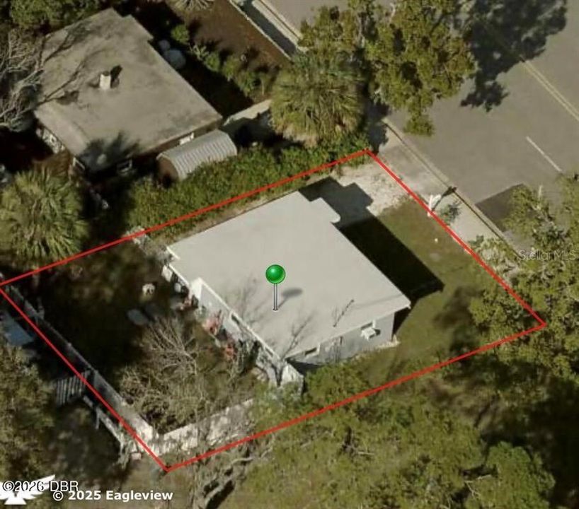 For Sale: $175,000 (2 beds, 1 baths, 720 Square Feet)