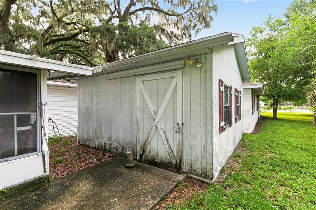 For Sale: $300,000 (0 beds, 0 baths, 1876 Square Feet)