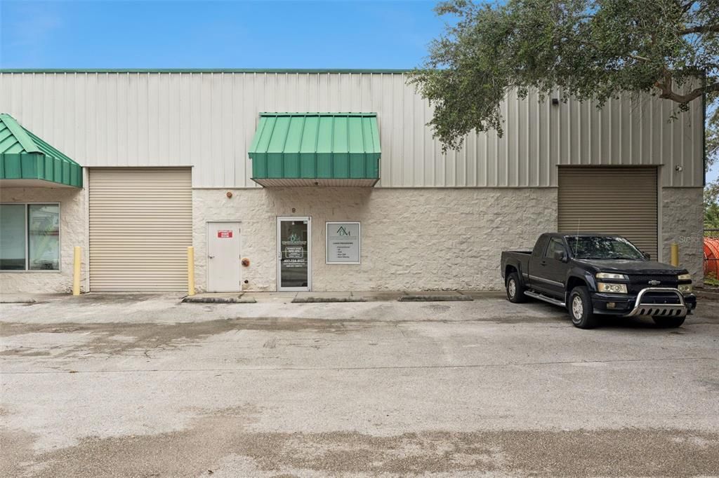 For Sale: $749,900 (0 beds, 0 baths, 2607 Square Feet)