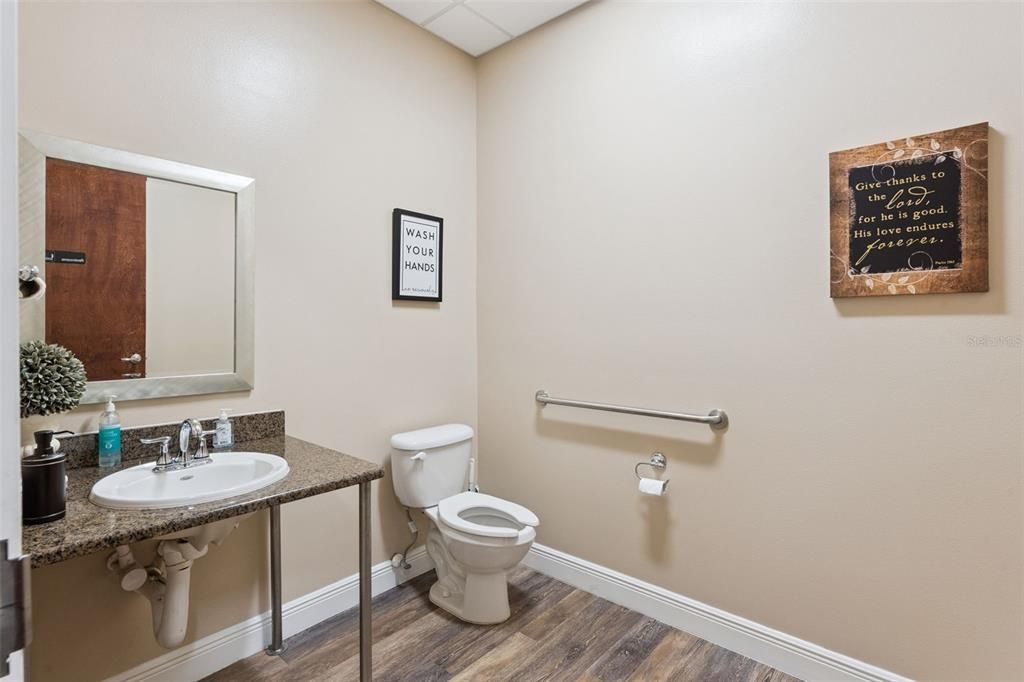 For Sale: $749,900 (0 beds, 0 baths, 2607 Square Feet)