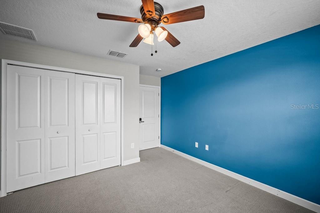 For Sale: $475,000 (6 beds, 4 baths, 3208 Square Feet)