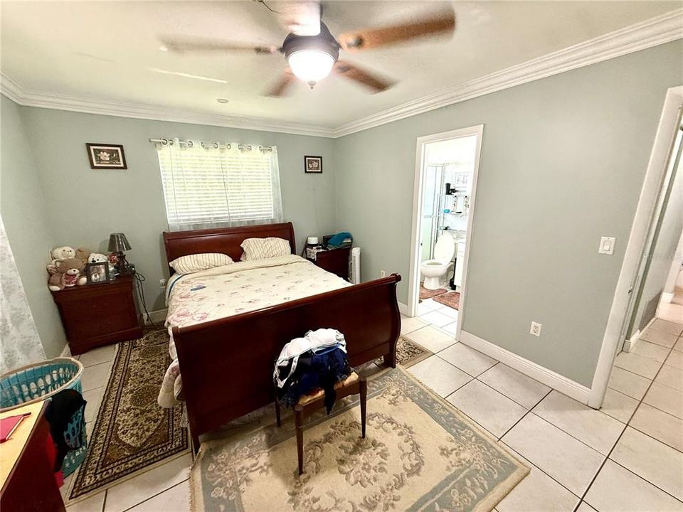 En Venta: $509,900 (3 camas, 2 baños, 1239 Pies cuadrados)