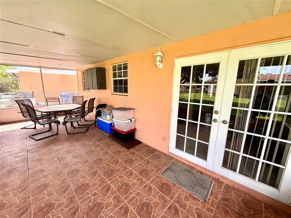 En Venta: $509,900 (3 camas, 2 baños, 1239 Pies cuadrados)