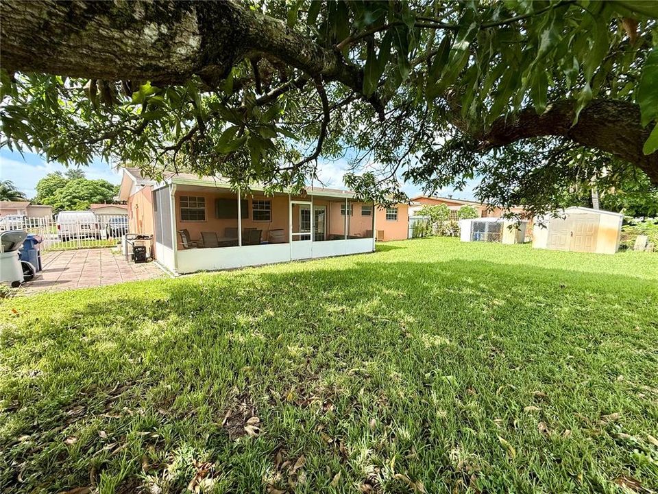 En Venta: $509,900 (3 camas, 2 baños, 1239 Pies cuadrados)