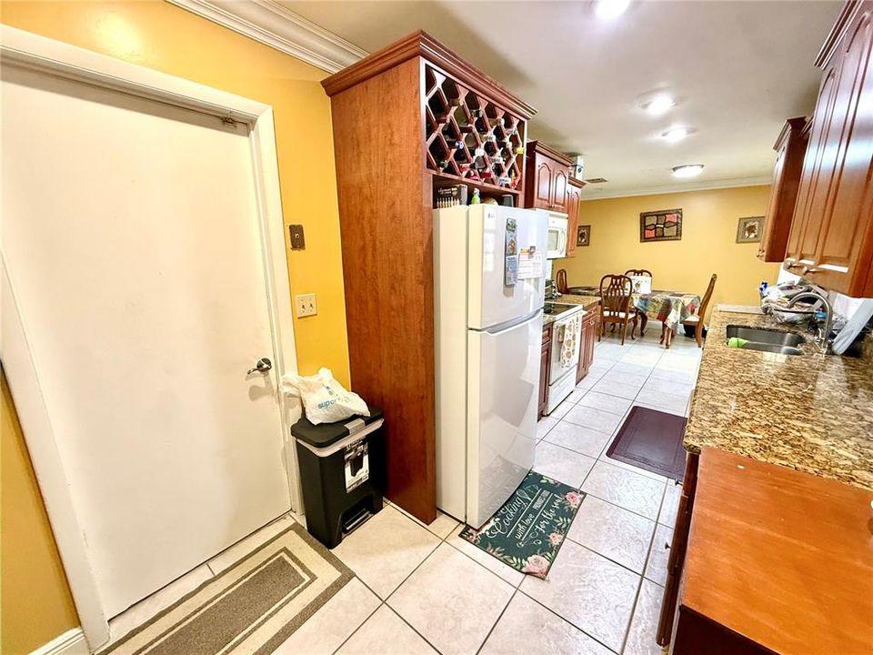 En Venta: $509,900 (3 camas, 2 baños, 1239 Pies cuadrados)