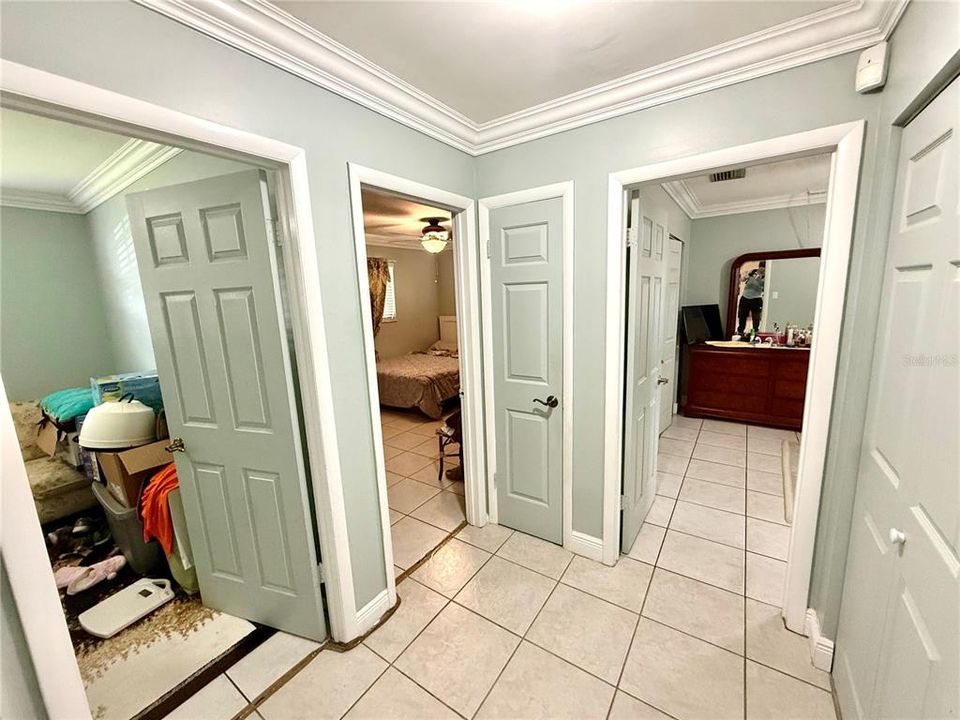 En Venta: $509,900 (3 camas, 2 baños, 1239 Pies cuadrados)