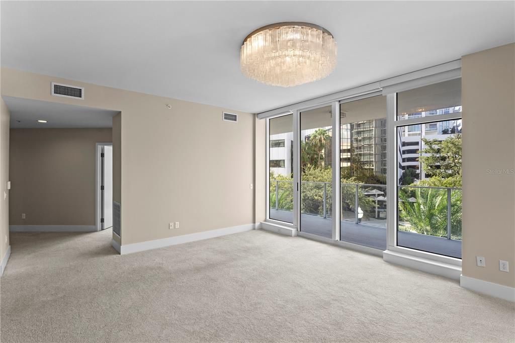 En Venta: $859,995 (2 camas, 2 baños, 1370 Pies cuadrados)