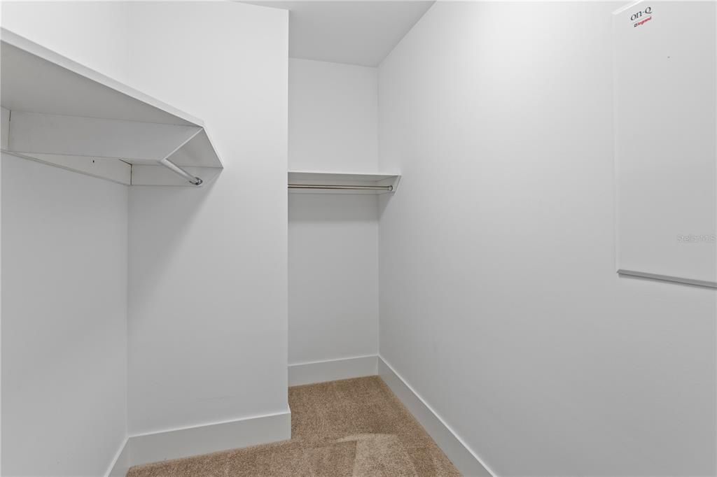 En Venta: $859,995 (2 camas, 2 baños, 1370 Pies cuadrados)