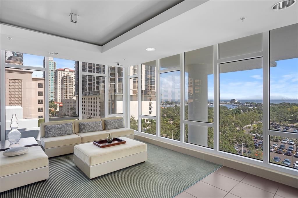 En Venta: $859,995 (2 camas, 2 baños, 1370 Pies cuadrados)