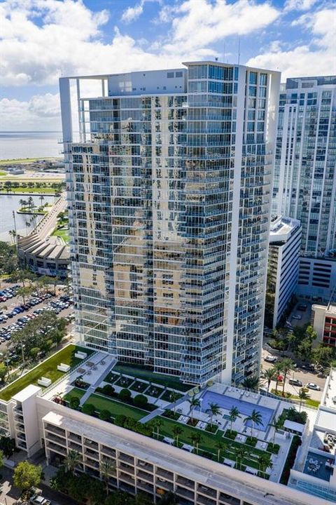 En Venta: $859,995 (2 camas, 2 baños, 1370 Pies cuadrados)
