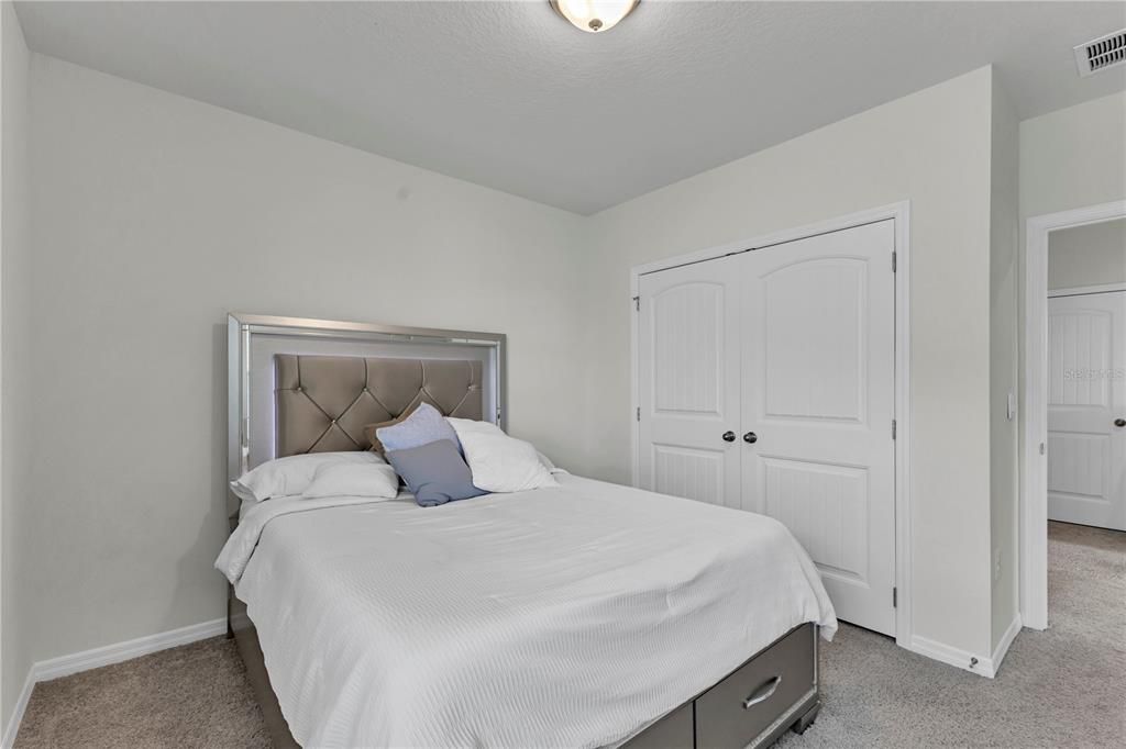 For Sale: $567,900 (3 beds, 2 baths, 2216 Square Feet)