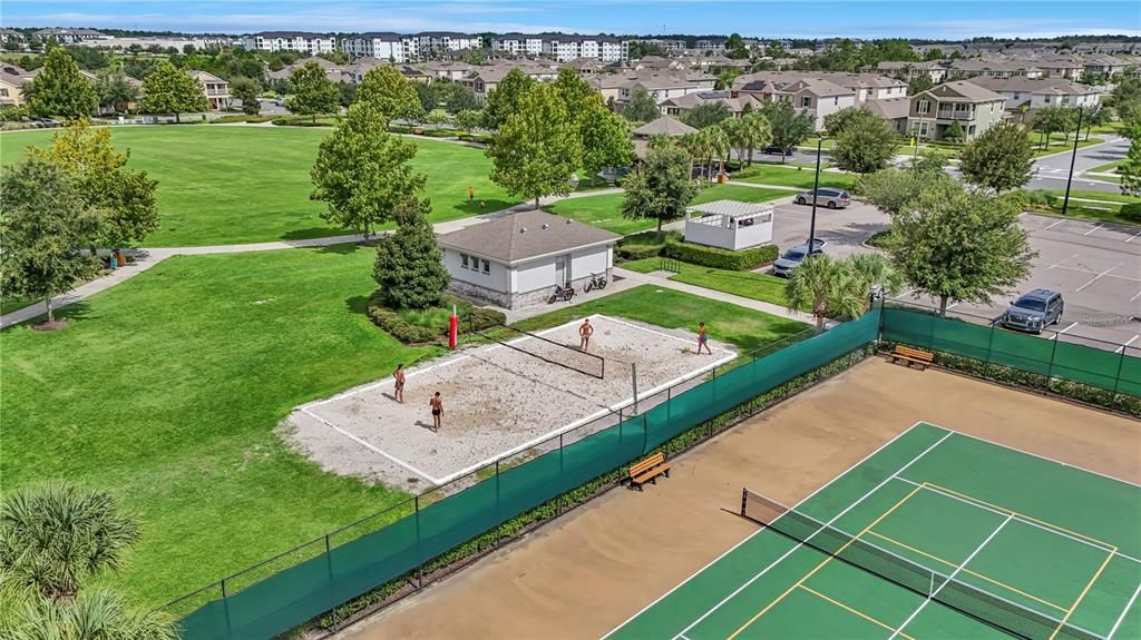 For Sale: $567,900 (3 beds, 2 baths, 2216 Square Feet)
