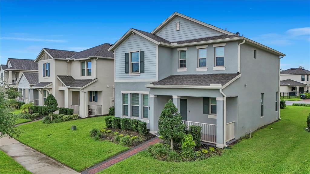 For Sale: $567,900 (3 beds, 2 baths, 2216 Square Feet)