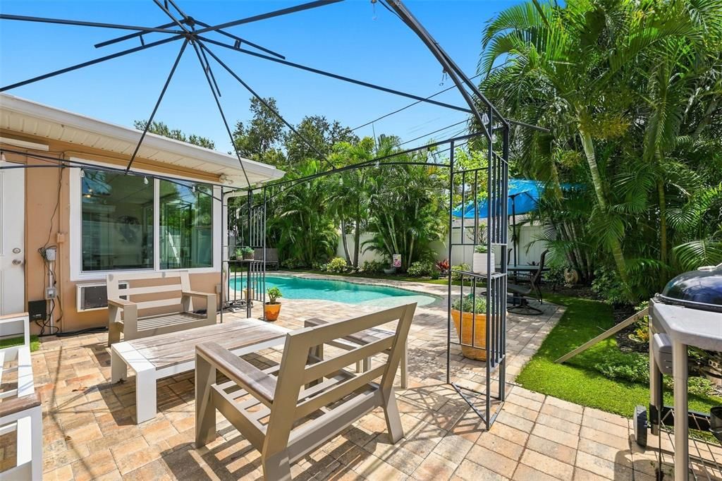 En Venta: $465,000 (2 camas, 2 baños, 1424 Pies cuadrados)