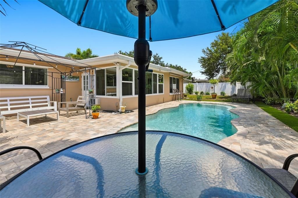 En Venta: $465,000 (2 camas, 2 baños, 1424 Pies cuadrados)