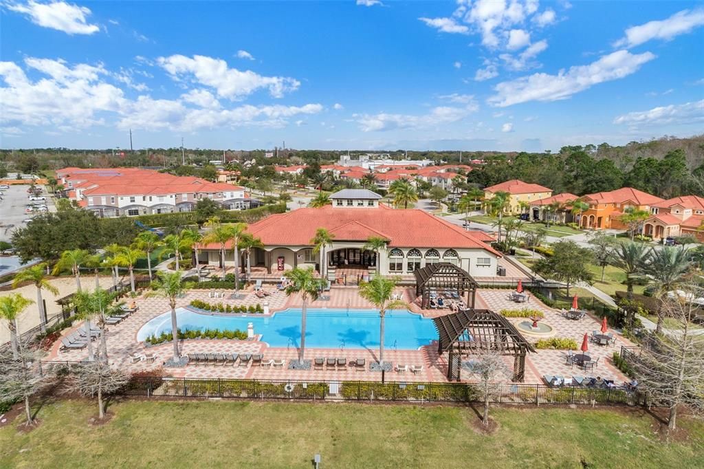 En Venta: $690,000 (8 camas, 6 baños, 3805 Pies cuadrados)