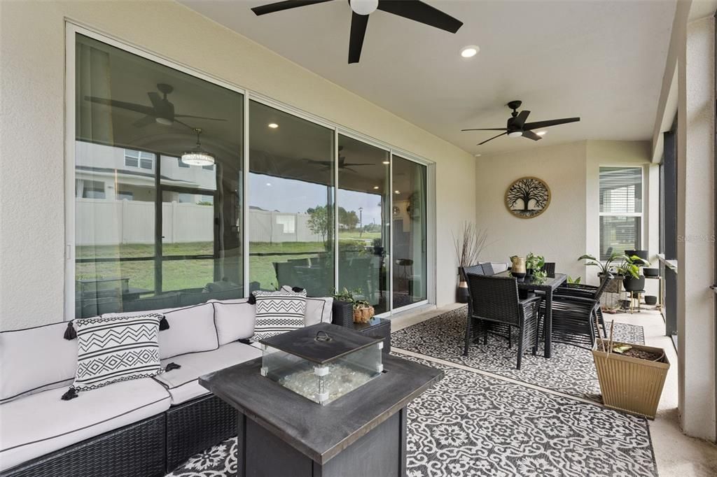 En Venta: $715,000 (5 camas, 4 baños, 3481 Pies cuadrados)