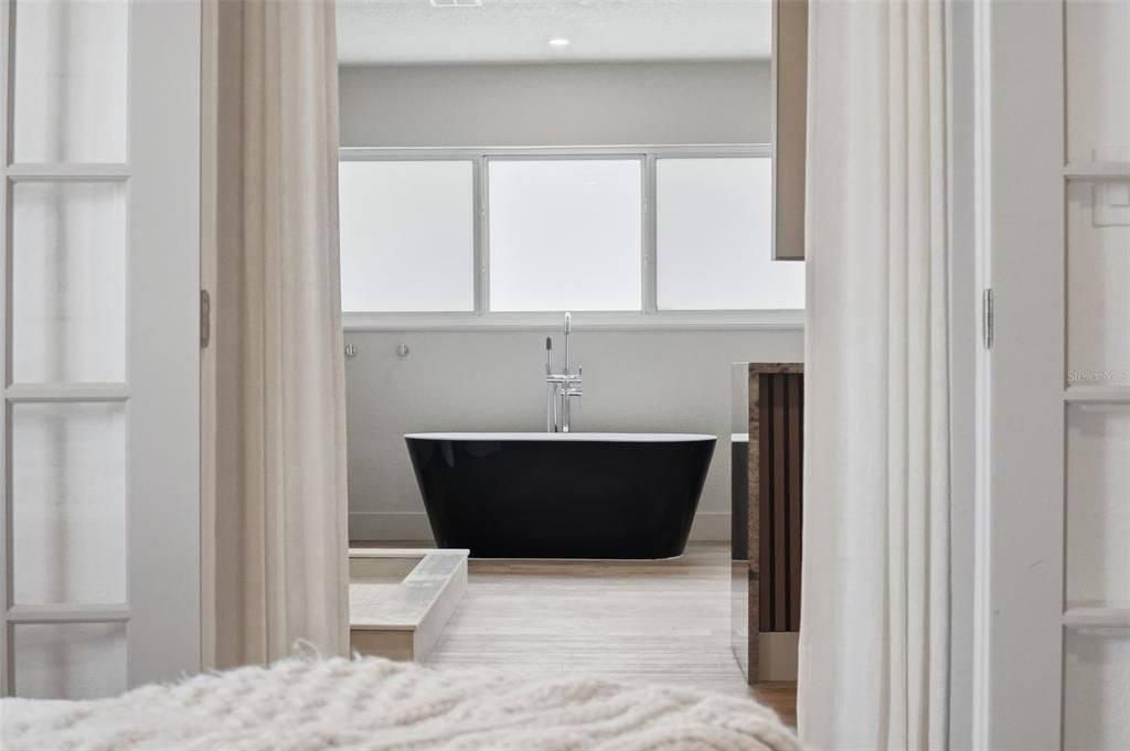 Activo con contrato: $649,900 (3 camas, 2 baños, 1805 Pies cuadrados)