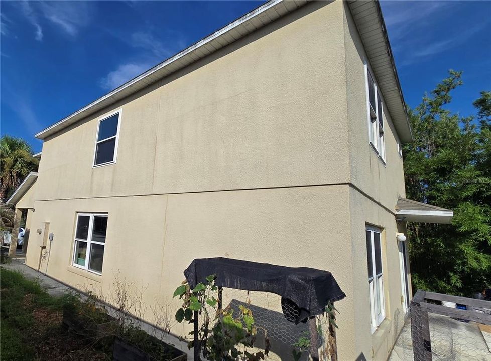 На продажу: $402,000 (3 спален, 2 ванн, 1853 Квадратных фут)