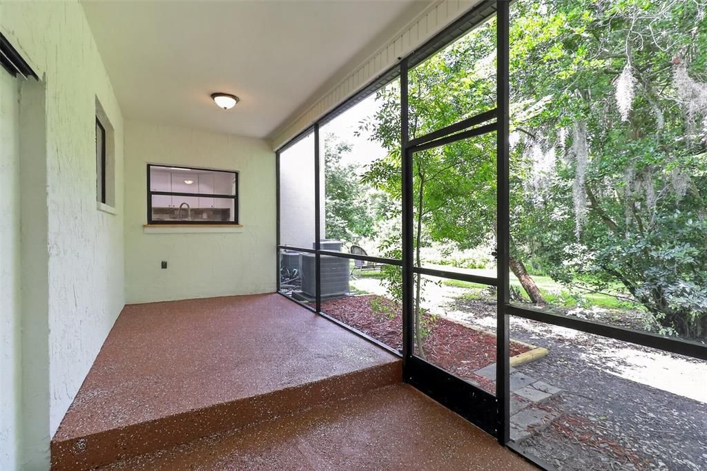 На продажу: $145,000 (2 спален, 2 ванн, 1303 Квадратных фут)