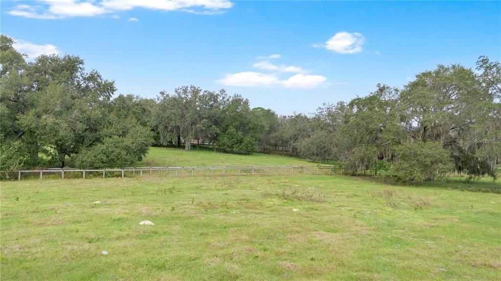En Venta: $480,000 (9.85 acres)