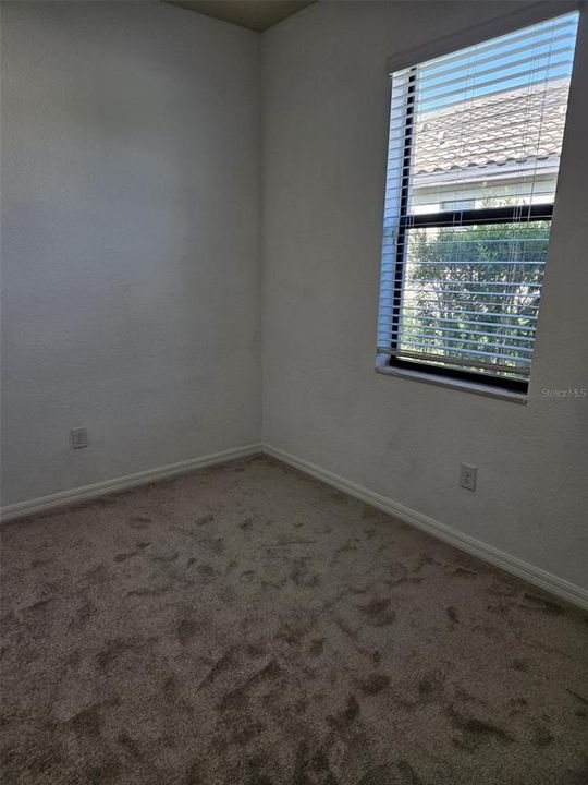 For Rent: $3,100 (4 beds, 3 baths, 2035 Square Feet)