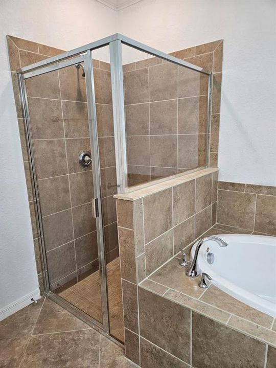 For Rent: $3,100 (4 beds, 3 baths, 2035 Square Feet)